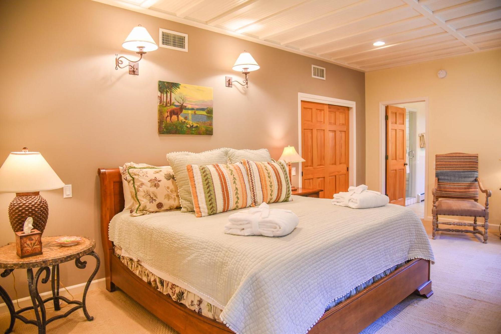 רד ריבר River Lyric Lodge - Formerly Double Dog מראה חיצוני תמונה