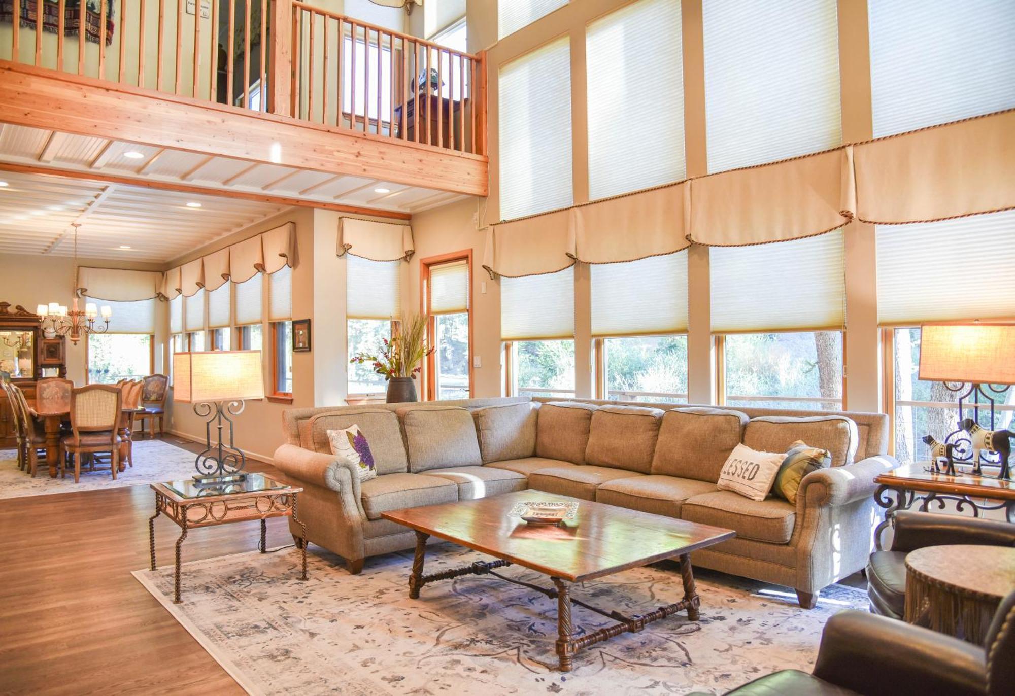 רד ריבר River Lyric Lodge - Formerly Double Dog מראה חיצוני תמונה