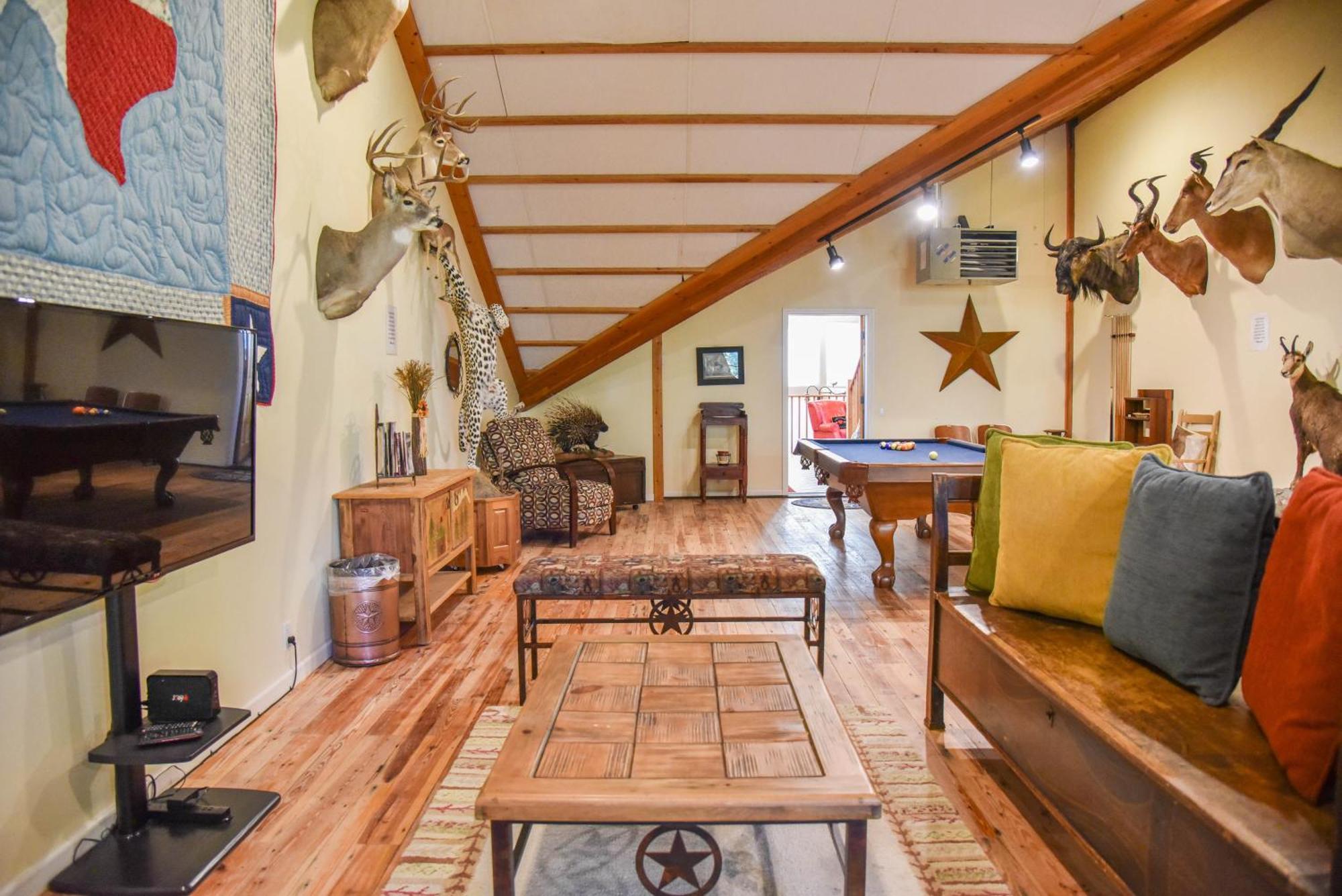 רד ריבר River Lyric Lodge - Formerly Double Dog מראה חיצוני תמונה