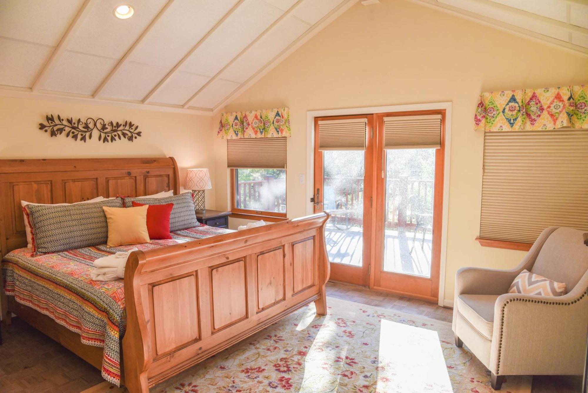 רד ריבר River Lyric Lodge - Formerly Double Dog מראה חיצוני תמונה